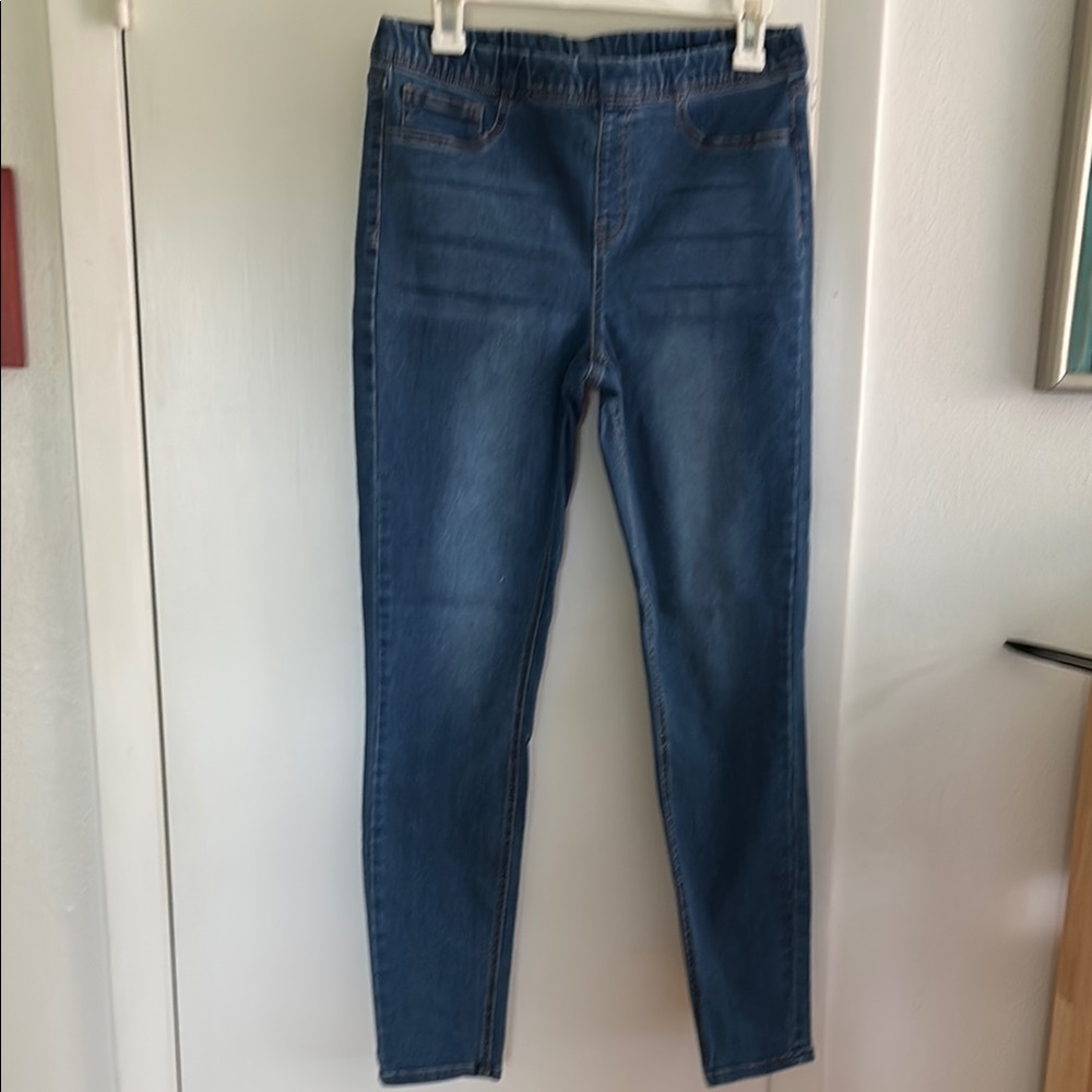 Blue Skinny Jeggings with High-Rise Waist